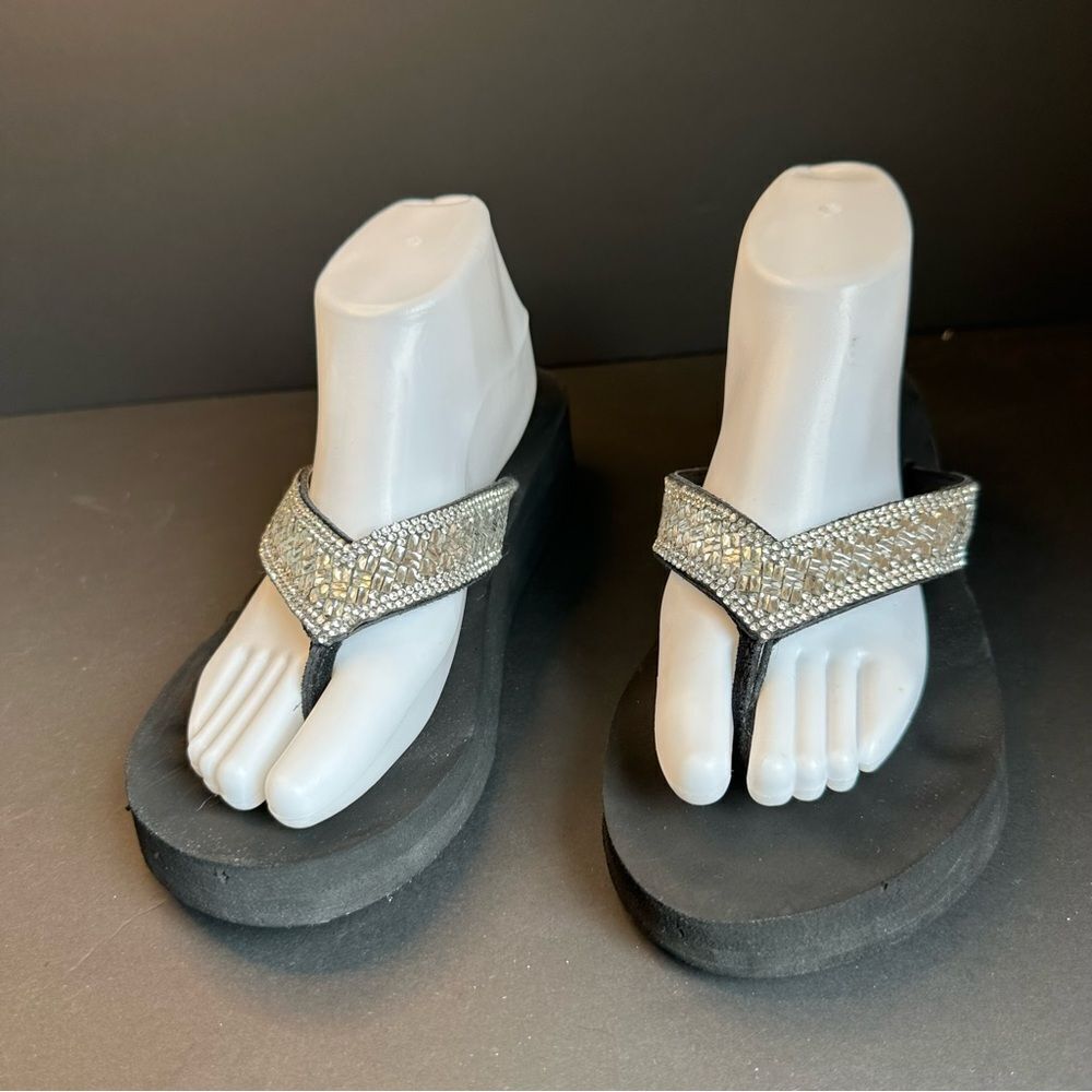 Yellowbox Black Crystal Strap Flip Flops Size 9.5 - Picture 1 of 7